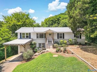 1809 Winston St, Guntersville, AL 35976