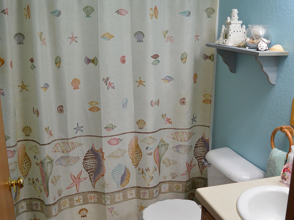 1st floor bathroom