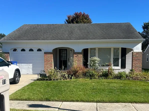 11 Burtons Dr, Southampton, NJ 08088