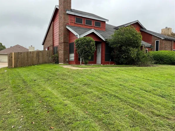 831 Westover Dr, Lancaster, TX 75134