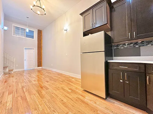 Rented by Elmord Management LLC | media 14