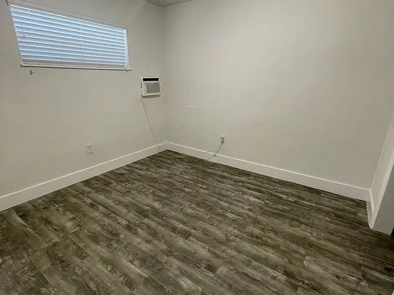 3270 W Trade Ave — Photo 27