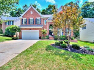 8829 Leinster Dr, Charlotte, NC 28277
