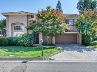 295 E Marwood Ln, Fresno, CA