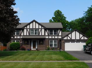 64 Burlwood Dr, Rochester, NY 14612