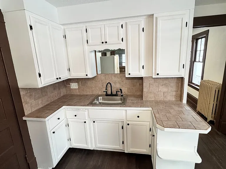 1021 Charles Ave #1021 — Photo 17