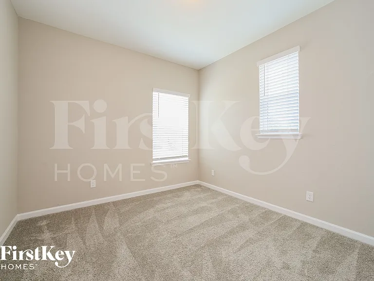 75384 Fox Cross Ave — Photo 9