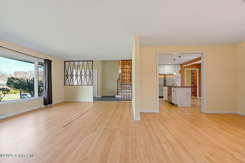 5th image of 330 S Main Avenue