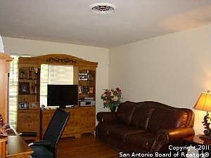 2nd image of 3815 Viewsite Dr