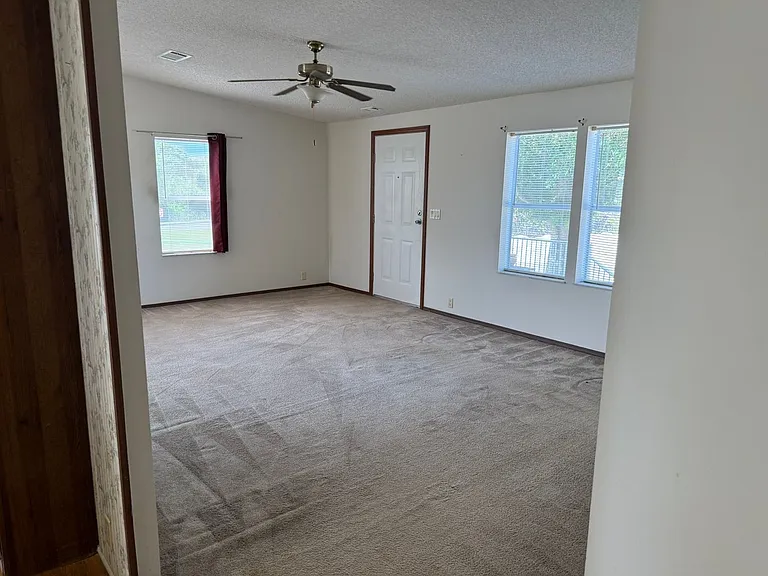829 High St — Photo 6