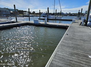 32-A32 Keelson Row, Southport, NC 28461