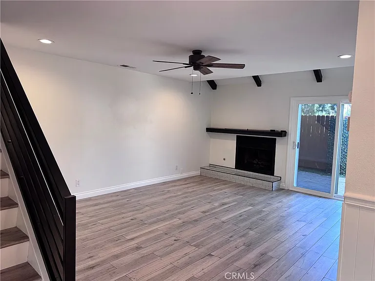 2620 Elden Ave #B5 — Photo 6