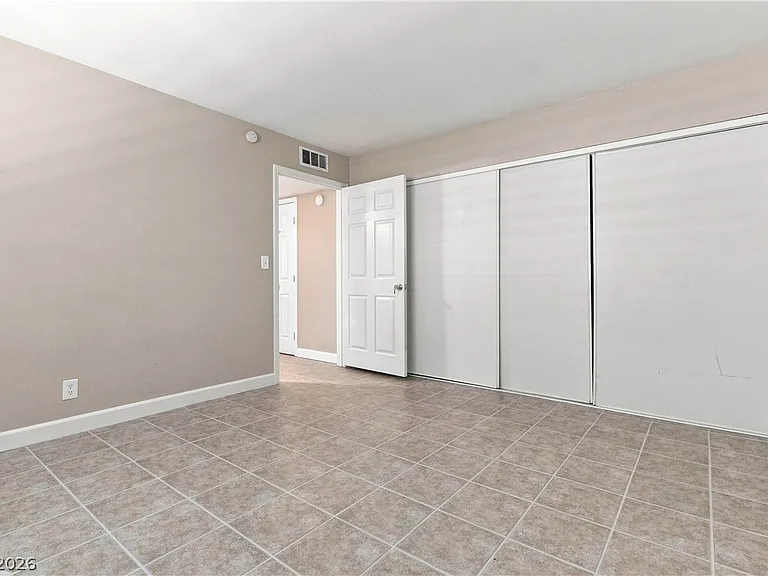 4815 Castle Rock Ct — Photo 19