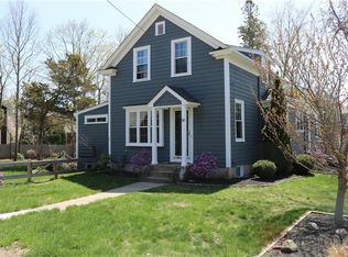 18 Annawamscutt Rd, Barrington, RI 02806