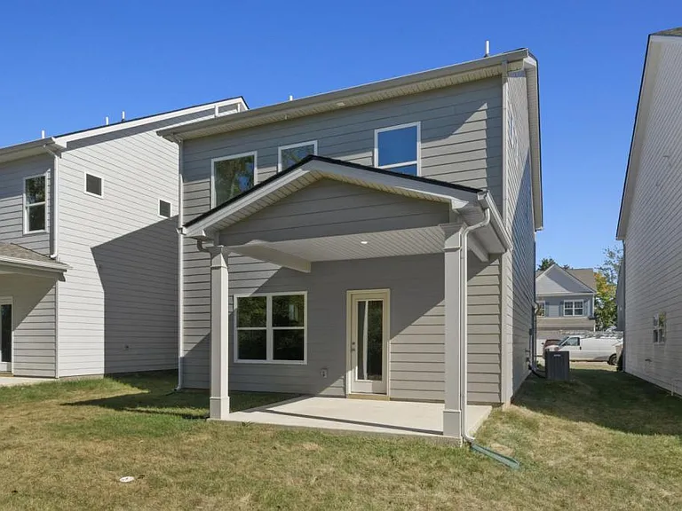 222 Emmett Dr — Photo 32