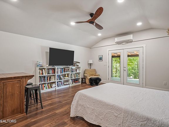 26th image of 2122 Dove Ridge Ln