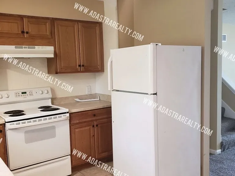 120 S Julia St — Photo 12