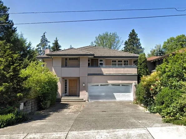 405 99th Avenue NE, Bellevue, WA 98004