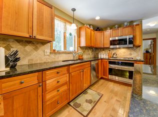 47 Stagecoach Rd, Durham, NH 03824