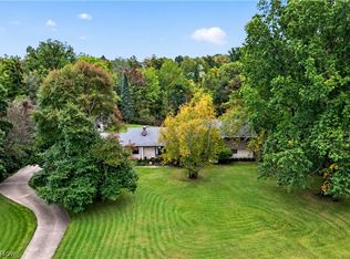 7805 Spring Lake Ln, Canfield, OH 44406