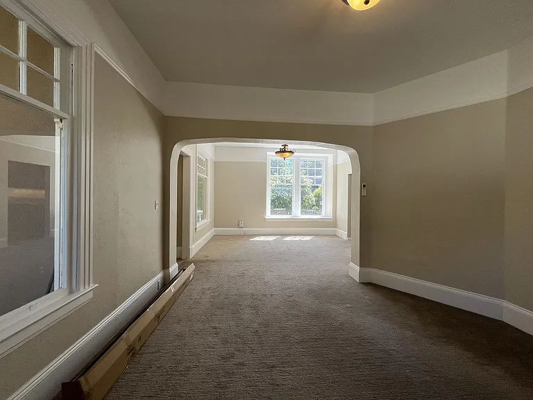 2850 NE Davis St — Photo 21