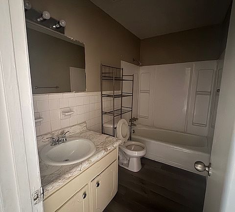 4th image of 3214-6 Tallywood Dr