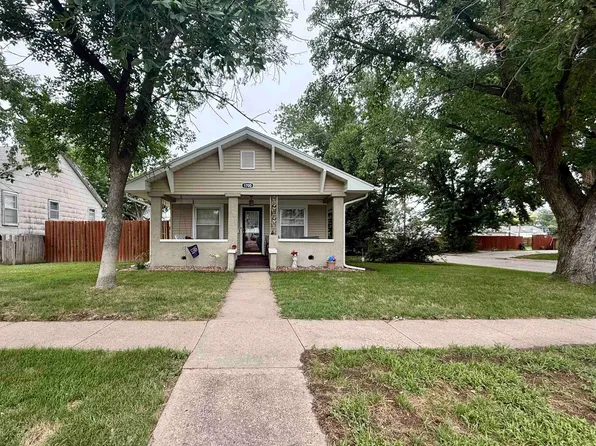 1700 W 7th St, Hastings, NE 68901
