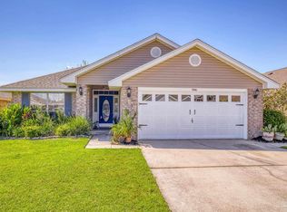 3061 Illinois Pl, Gulf Breeze, FL 32563