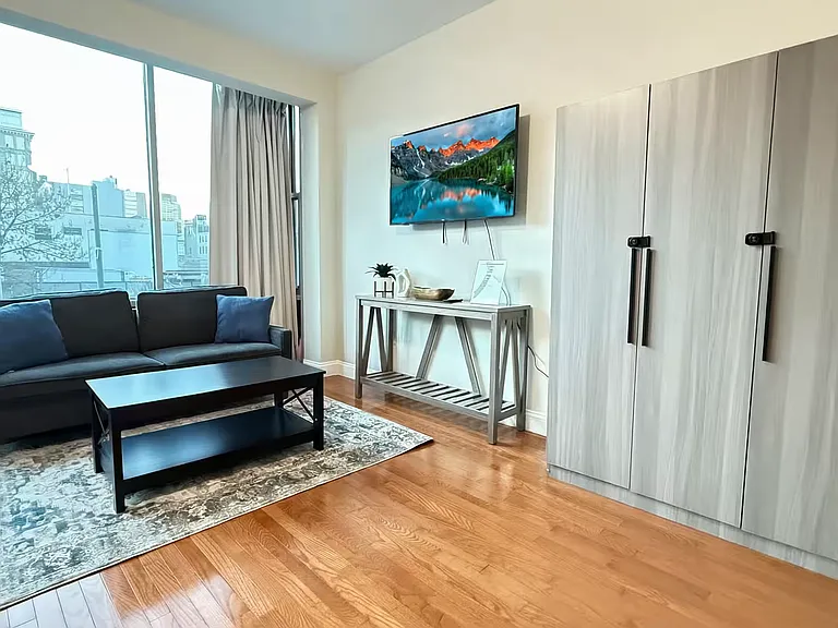 205 N 11th St #2 — Photo 9