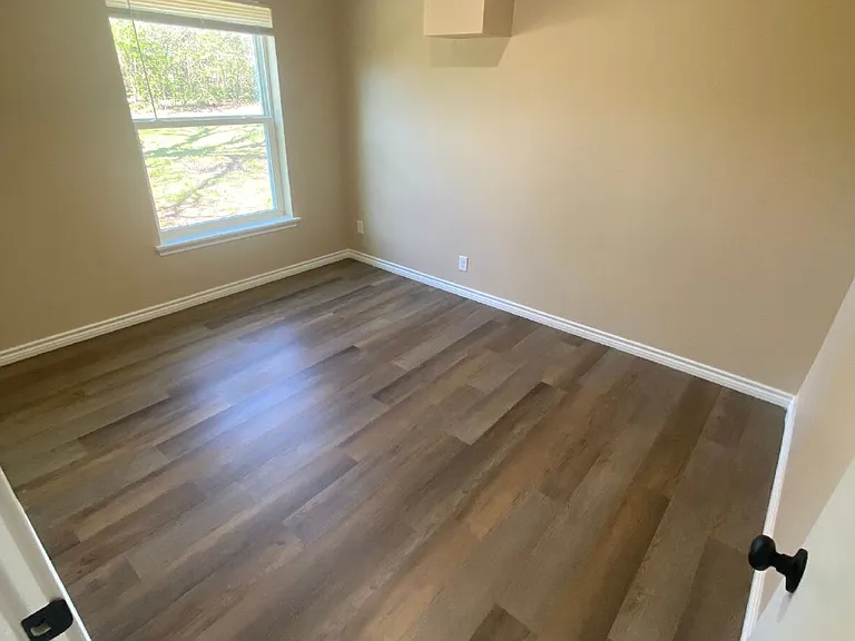 210 Reta St — Photo 9
