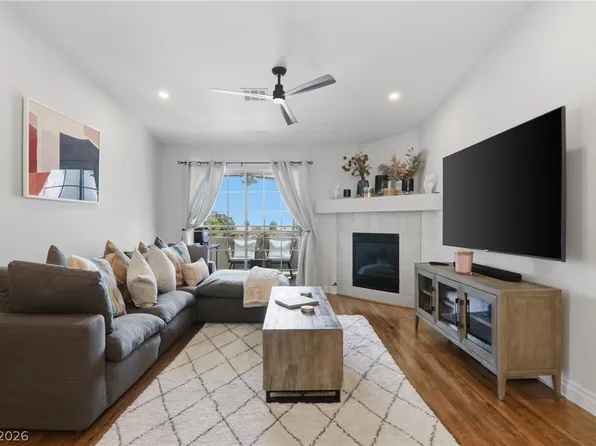 8452 Boseck Dr Unit 235, Las Vegas, NV 89145