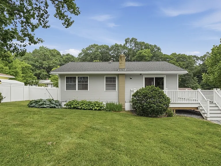 3 Hingham Rd #1 — Photo 10