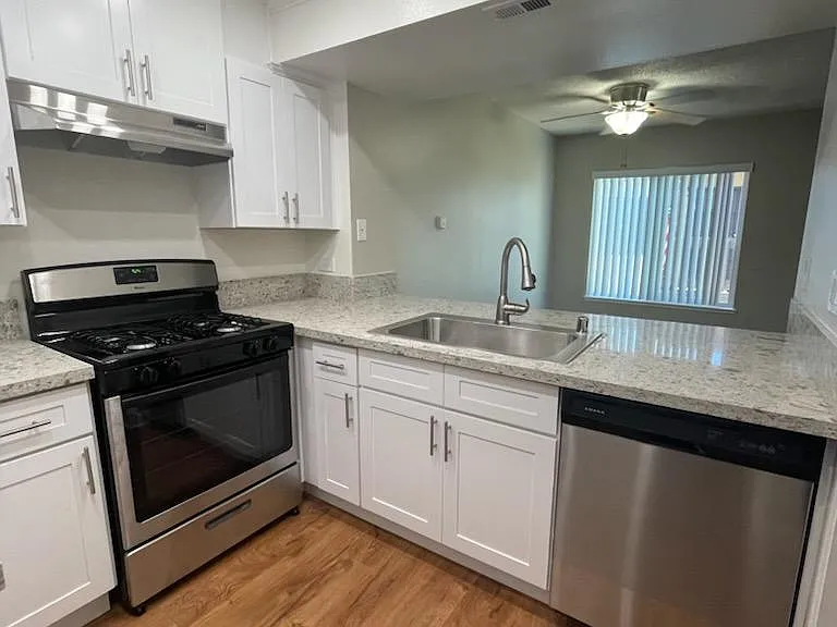 Trask Apartments — Photo 13