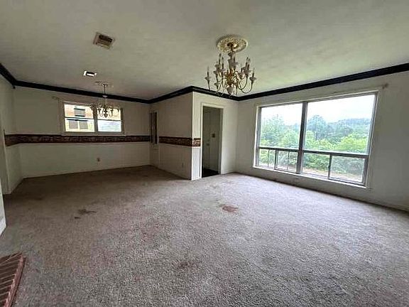 3rd image of 49 Chamblee Rd