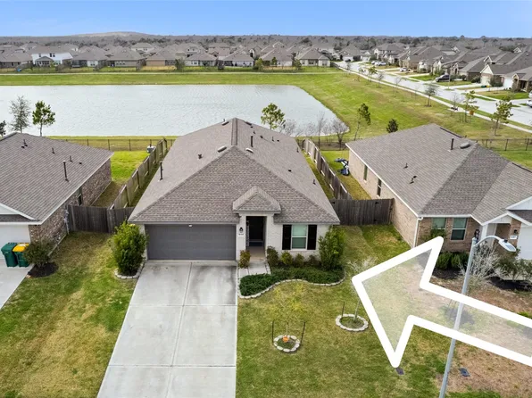 444 Maple Bend Ln, La Marque, TX 77568