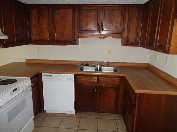 5th image of 8081 Martha Ann Ln