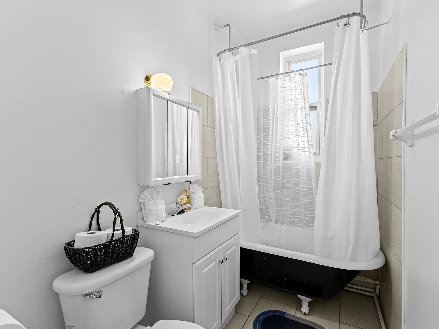 1 bed, 639 sqft, $1,500 — Photo 3