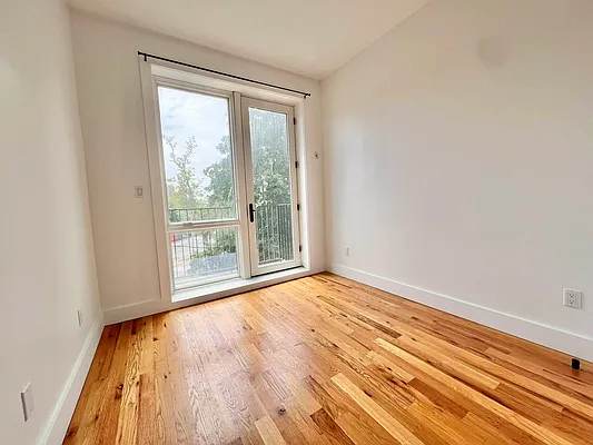 Rented by ERNY LLC | media 15