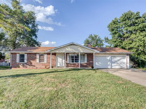 3407 Glennoak Dr, Edwardsville, IL 62025