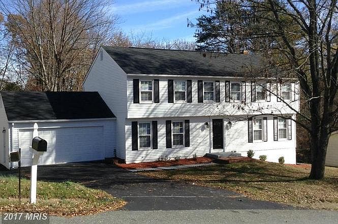 1st image of 10204 Hillside Ln