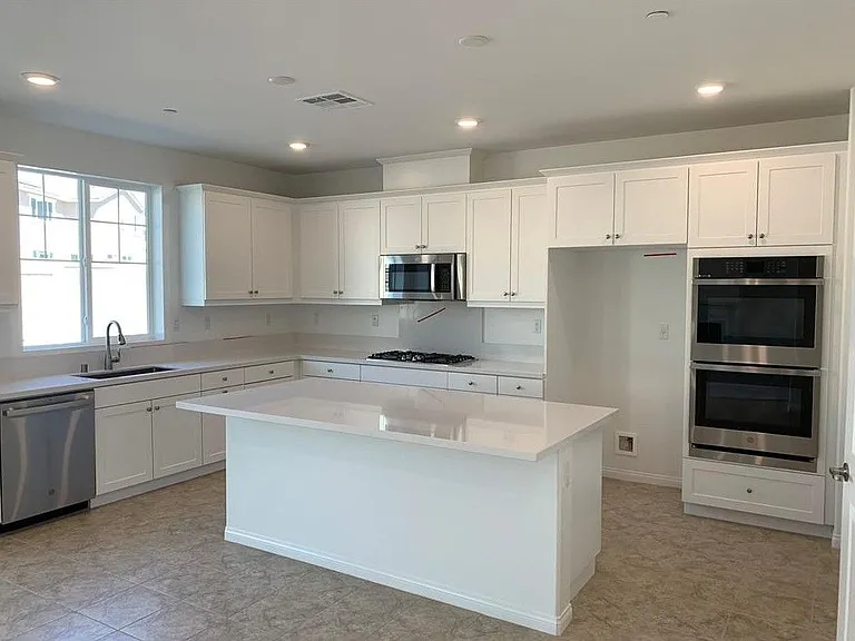 1646 Gold Medal Ln — Photo 15