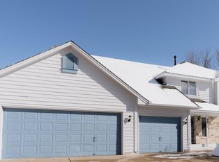 2840 Innsbruck Dr, New Brighton, MN 55112