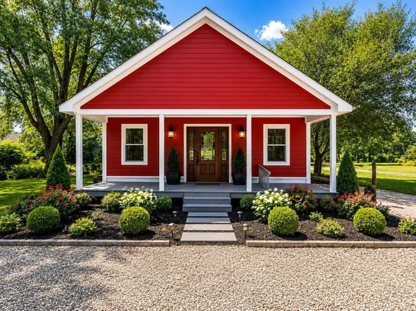 107 E 2nd Ave, Hebron, OH 43025