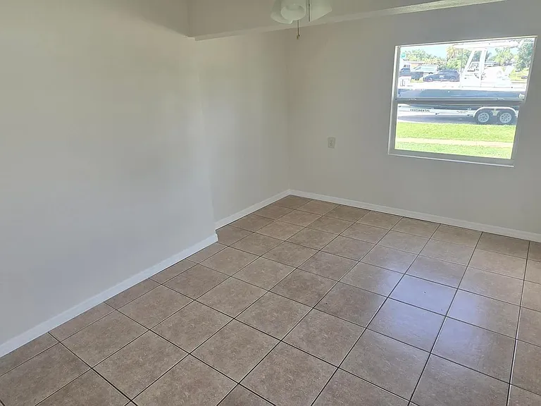 21045 Indiana Ave — Photo 9