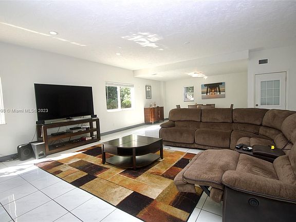4th image of 14431 NW 15th Dr