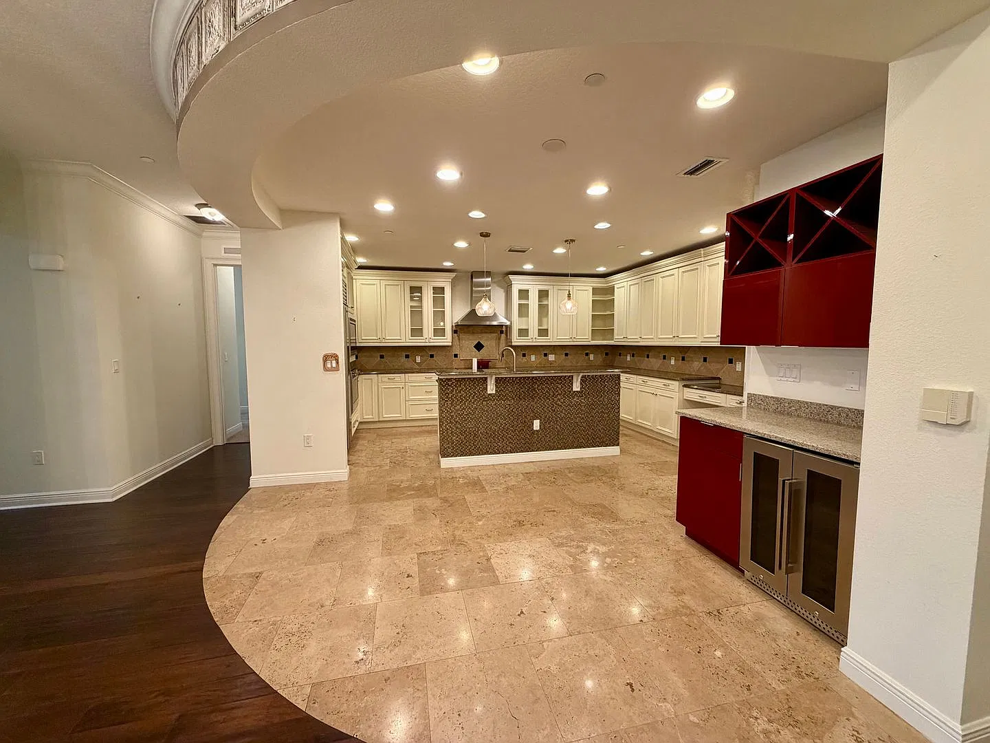 Beautiful 3-bedroom 3-bath condo in the heart of Winter Park, FL! — Photo 4