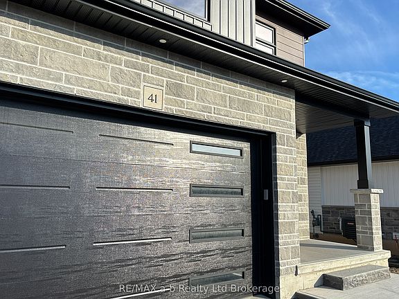 3rd image of 41 Cash Cres