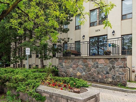2nd image of 2874 Keele St #405