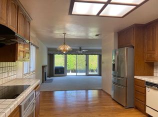 1075 Inverness Way, Sunnyvale, CA 94087