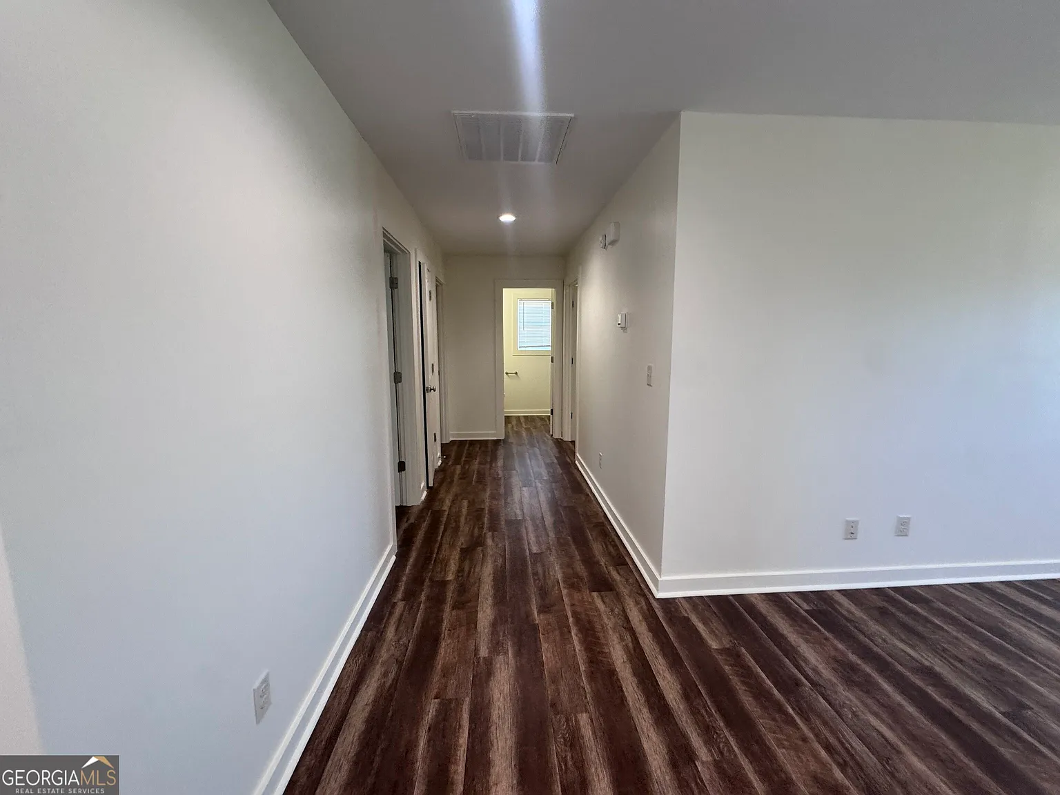 3 bed, 2.0 bath, 1104 sqft, $1,450 — Photo 4